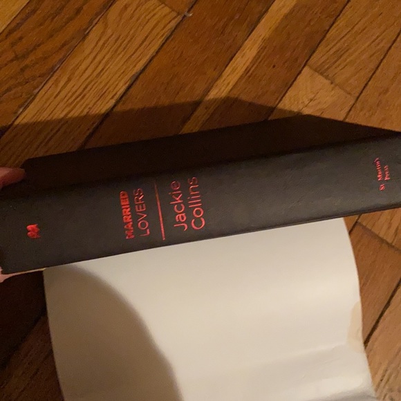 Jackie Collins Married Lovers  Book - Picture 11 of 11